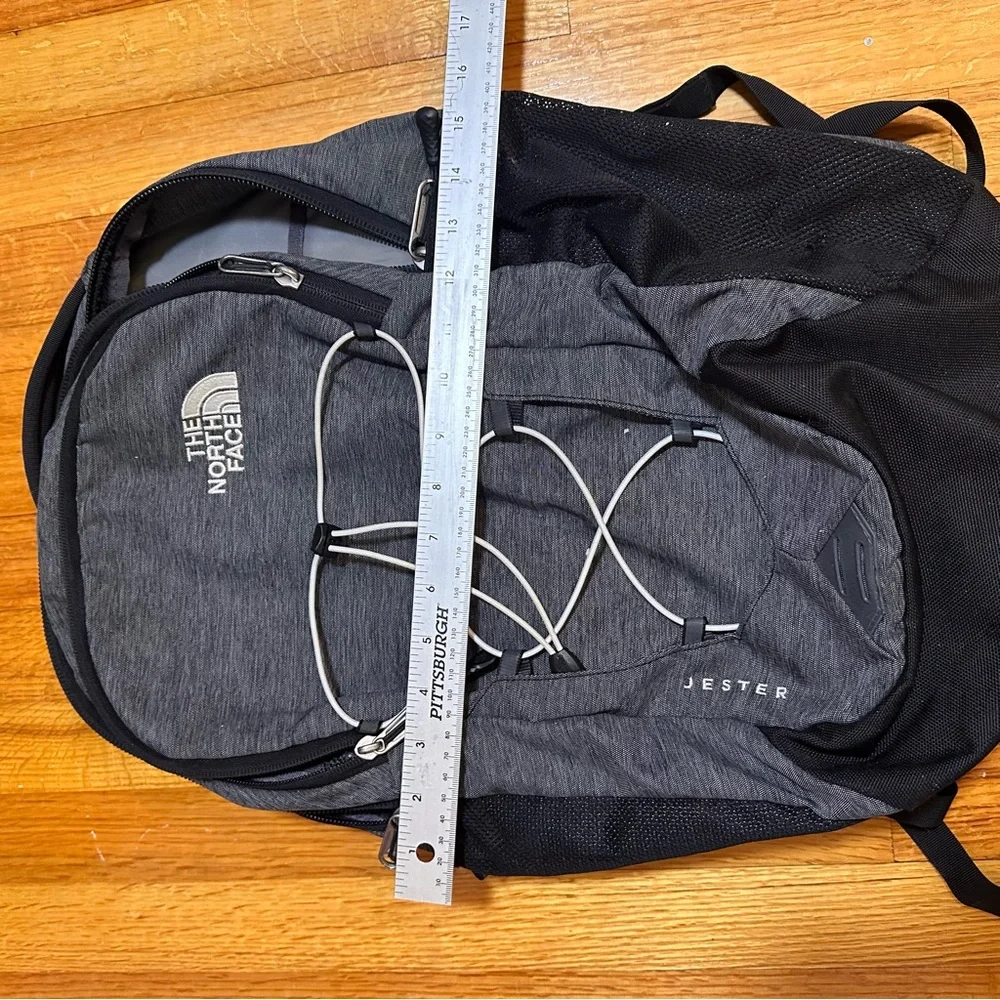 The North Face Jester Backpack  Everyday Travel Pack Black Gray Silver Hardware